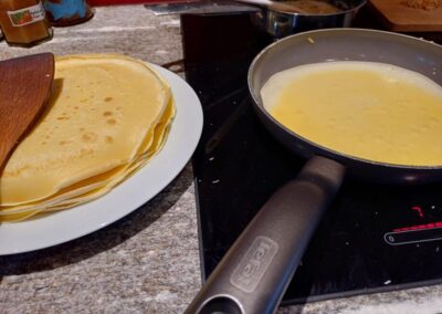 Omelette Backen - Tagesfamilien Therwil